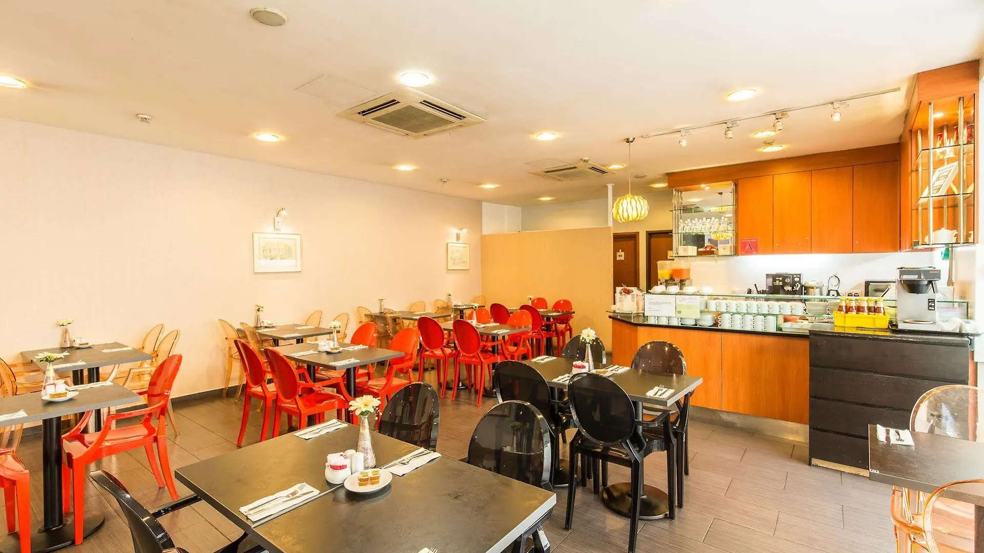 Ibis Budget Singapore Imperial Hotel