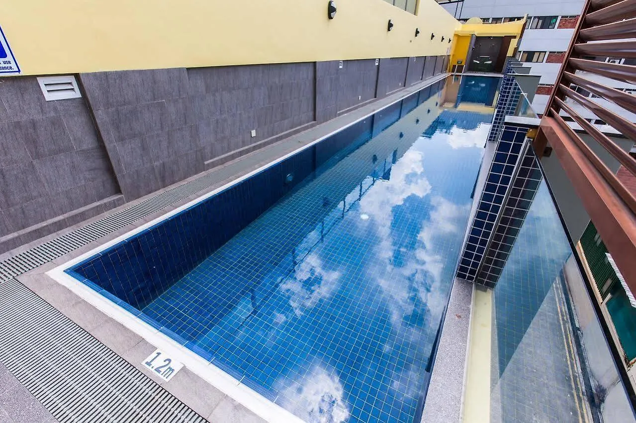 Ibis Budget Singapore Imperial 3*,