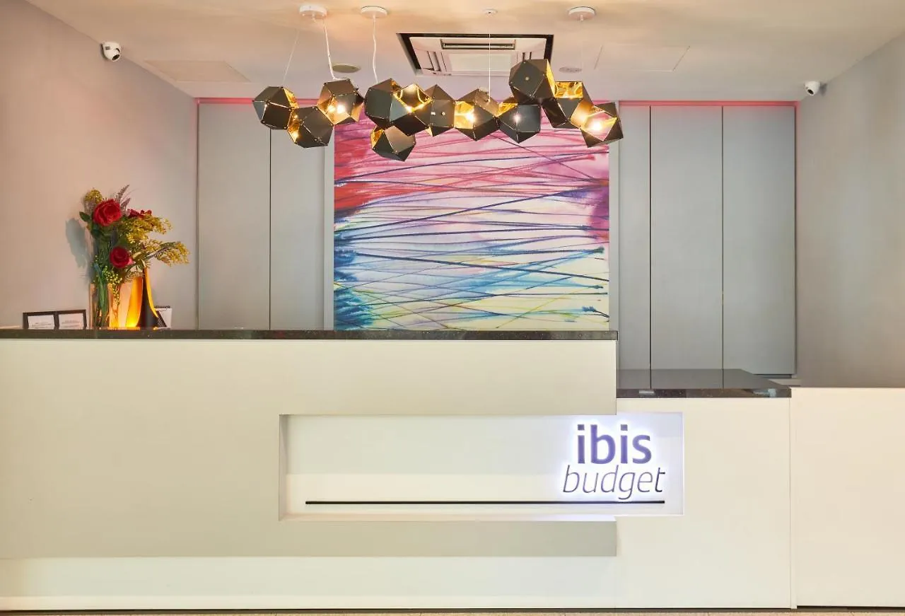 Ibis Budget Singapore Imperial 3*,
